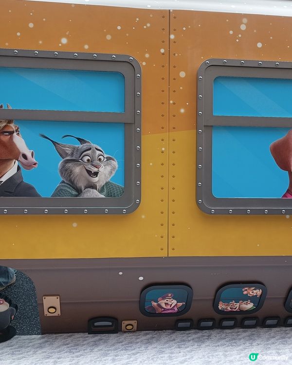 商場變身優獸市！🎉 快啲嚟打卡！