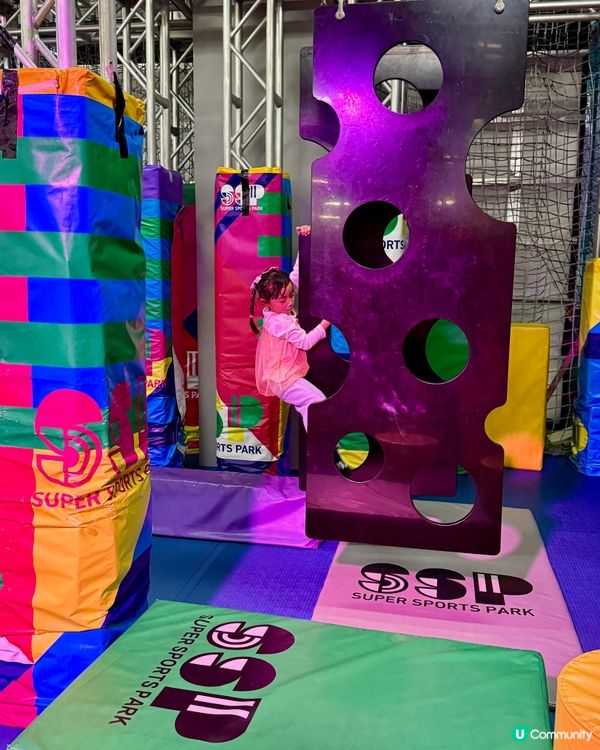 聖誕全家放電之旅｜全港最大室內運動場🏟️奧海城SSP