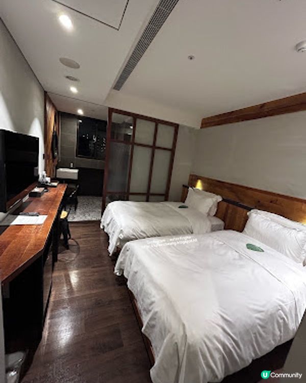 【台北台中7天遊】，，台中│住宿 ♥ 近火車站。享用台中在地有名早餐。免費飲在地傳統涼茶。台中文青旅店 ♥ old school 田中央旅店