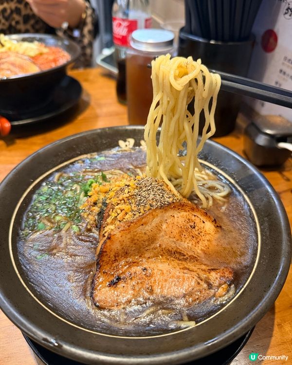 深水埗拉麵控必收！「麵屋黑岩」黑蒜湯底超濃郁