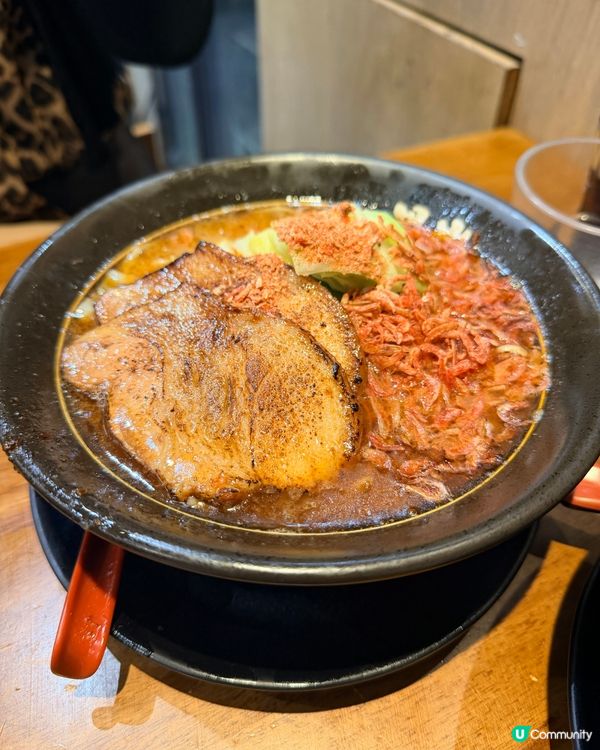 深水埗拉麵控必收！「麵屋黑岩」黑蒜湯底超濃郁