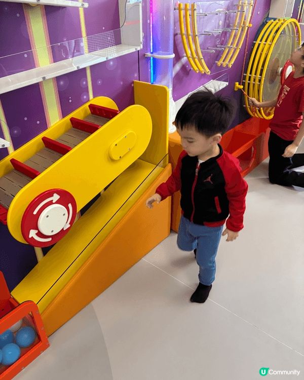 小朋友充滿活力
