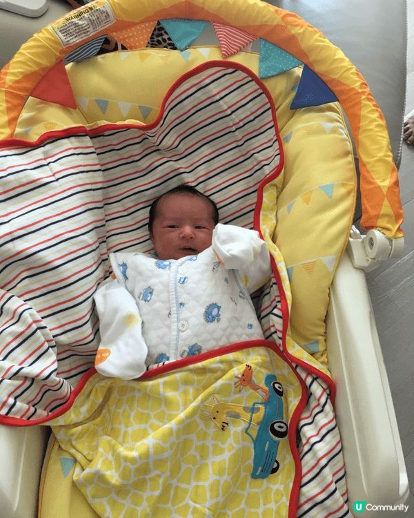 龍鳳胎bb,好細粒好可愛，一胎攪掂晒，有仔又有女，睇住佢兩個...