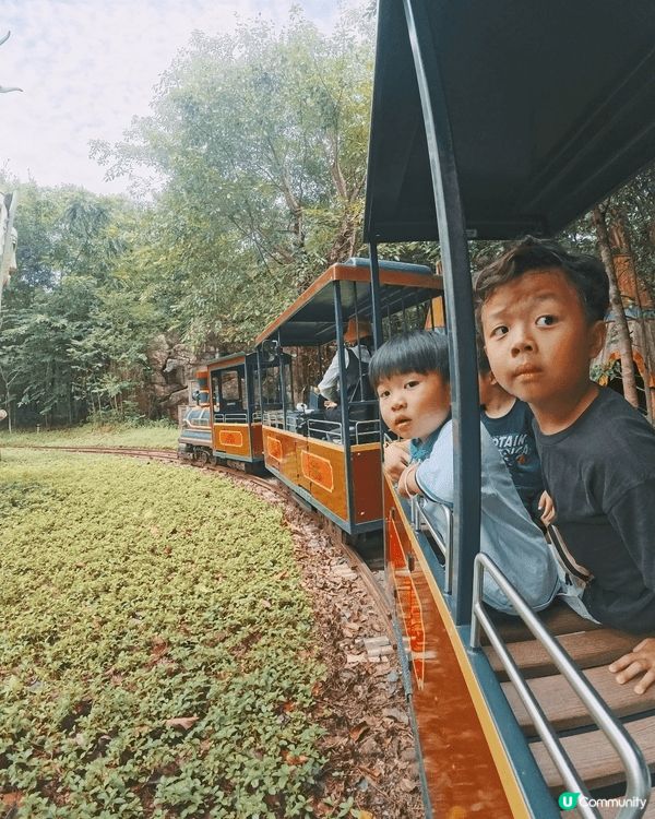 我和家人去了越南富國島旅行，乘纜車到 Sun World 玩...