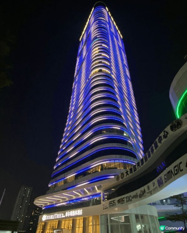 佛山南海和華希爾頓逸林酒店，今年11月才開放，酒店超有泳池超...