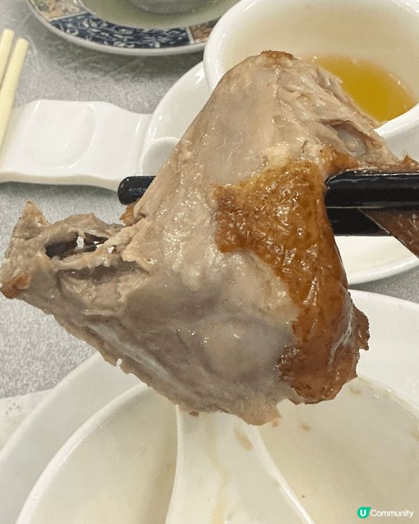 下午茶去咗利龍軒，竟然俾我見到$18一隻乳鴿！即刻叫咗隻試下...