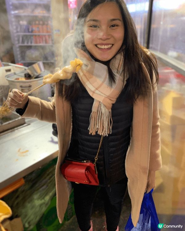 喜歡去不同地方玩，體驗當地文化美食。和世界。了解不同地方