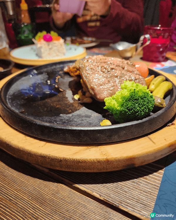 去呼倫貝爾旅行途中，意外發現咗海拉爾盧布里呢間西餐廳🍽️～環...