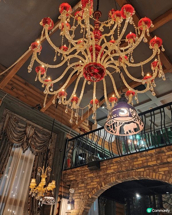 去呼倫貝爾旅行途中，意外發現咗海拉爾盧布里呢間西餐廳🍽️～環...