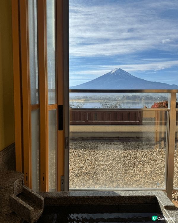 早前入住河口湖Sunnude Resort時，一邊享受房內的...