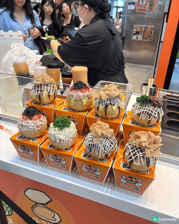 位於首爾弘大Plaza的🐙巨型章魚燒（Bakudanyaki...