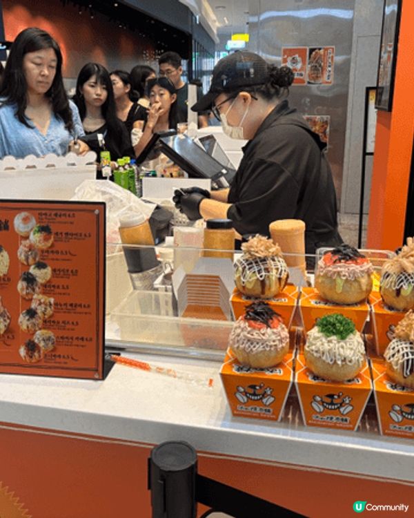 位於首爾弘大Plaza的🐙巨型章魚燒（Bakudanyaki...