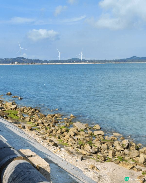 汕尾嘅海有種令人放鬆嘅踏實感，有種度假感。金町灣嘅沙踩落去唔...