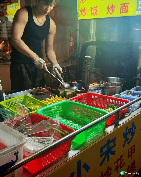 最鍾意同屋企人去遊覽唔同嘅地方，享受假期食嘢打卡
