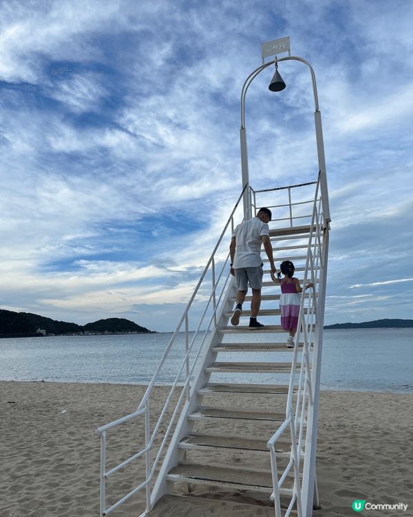 這裏是福岡的近郊 - 糸島。糸島有很多打卡景點，這個棕櫚樹沙...