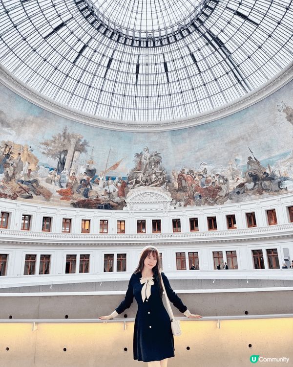 走進巴黎當代藝術館💗🇫🇷吸收一下文藝氣息！展館設在18世紀的...