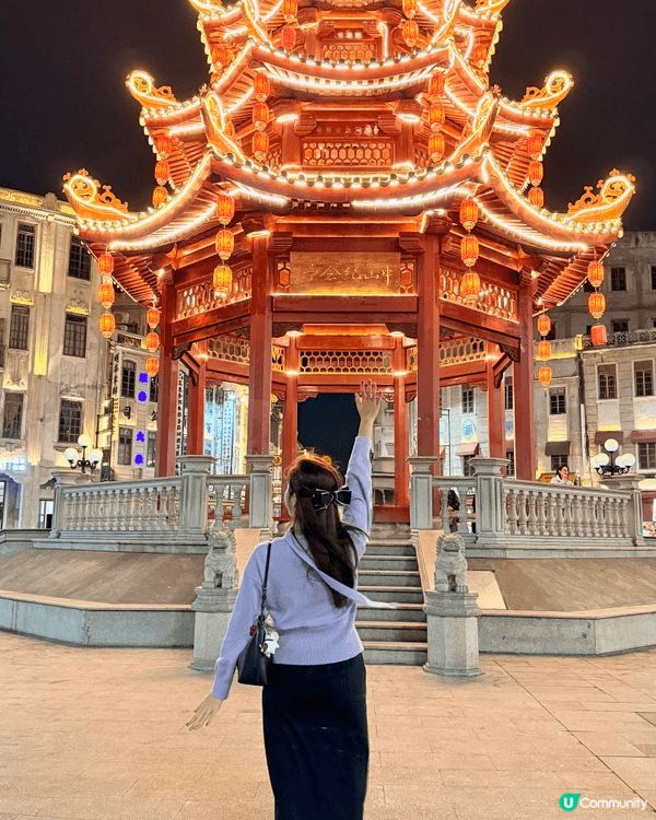 深夜的汕頭比起早上的更有氣氛，加上人少很多非常適合打卡