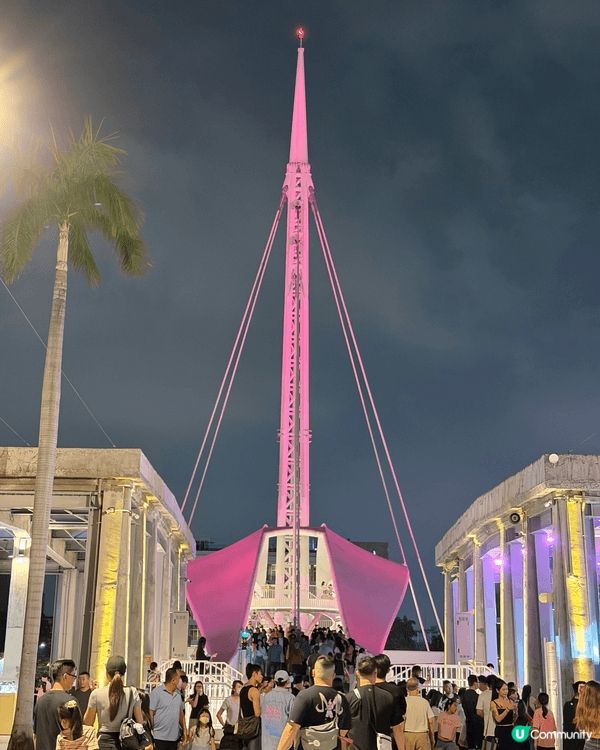 當時係blackpink演唱會，高雄好多地方都會亮起專屬粉色...