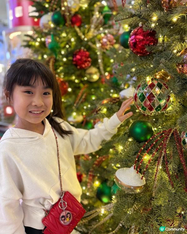 嚟到機場見到靚靚嘅聖誕佈置🥰
