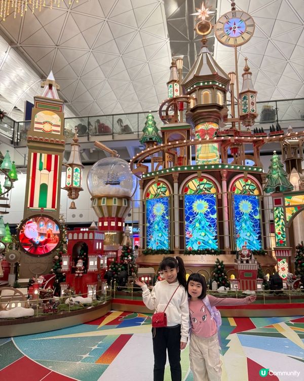 嚟到機場見到靚靚嘅聖誕佈置🥰