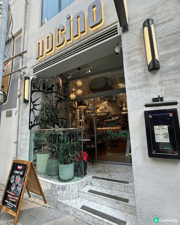 知道有個朋友好鍾意食手工意粉，早幾日帶左佢去位於中環主打瑞士...