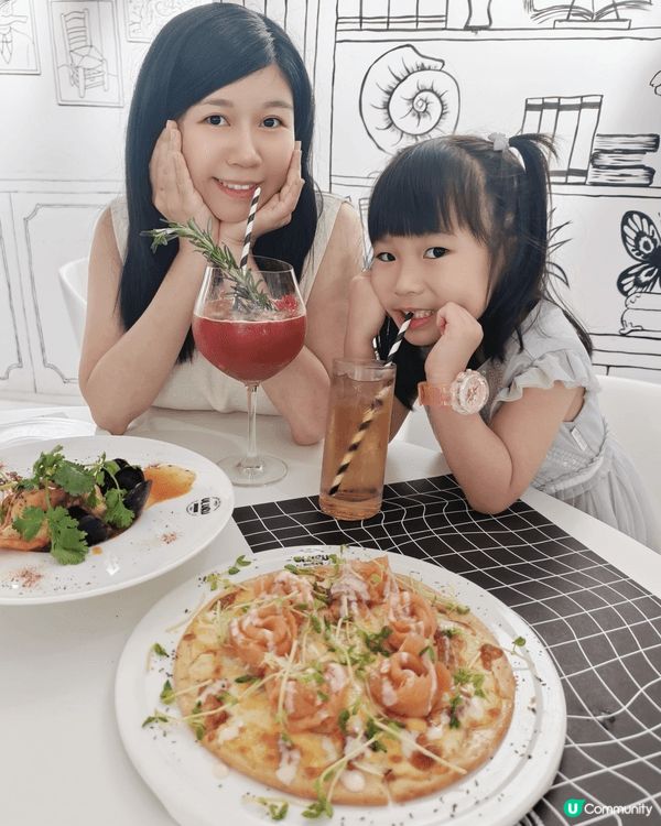 心之最喜歡同daddy mami周圍尋找美食，由pizza ...