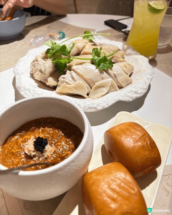 A.T.A.S 出色嘅辣椒蟹肉醬配饅頭