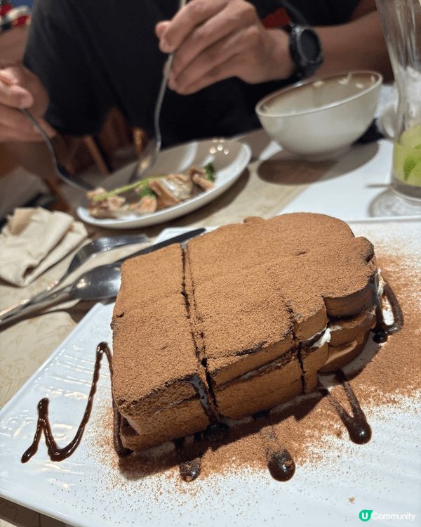 A.T.A.S 出色嘅辣椒蟹肉醬配饅頭