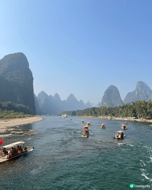 桂林山水甲天下，果然唔錯，天然美景值得來欣賞，坐船游麗江👍...