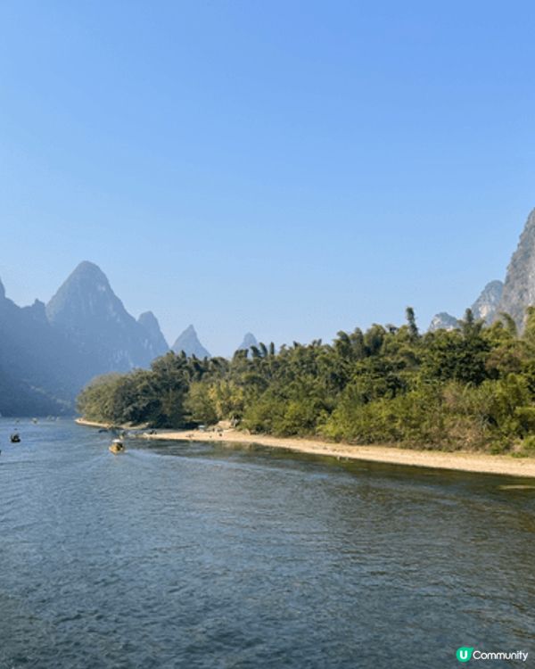 桂林山水甲天下，果然唔錯，天然美景值得來欣賞，坐船游麗江👍...