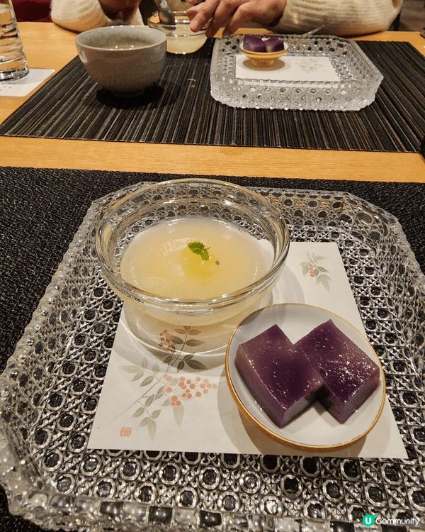 這間Kanimitsu以蟹為主題的懷石料理有兩間, 分別是東...