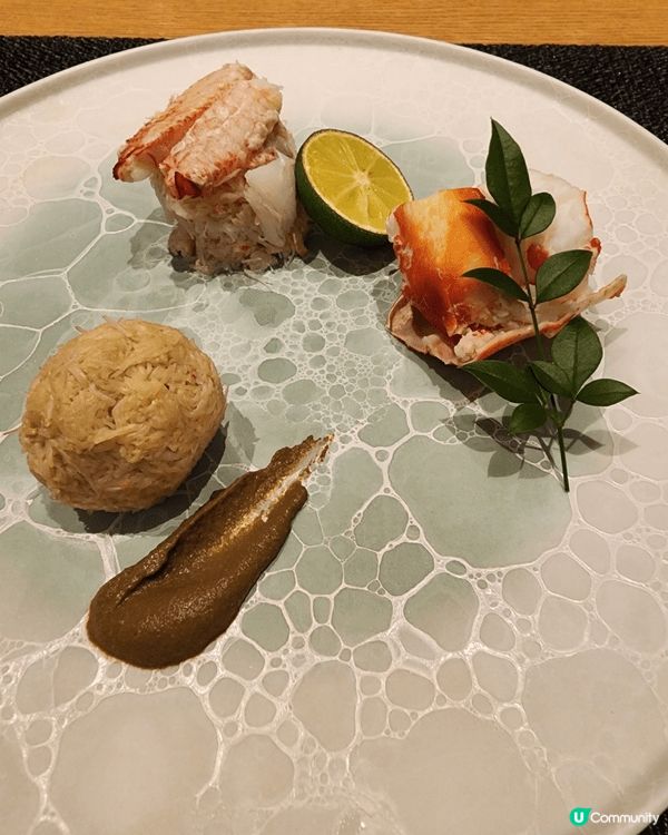 這間Kanimitsu以蟹為主題的懷石料理有兩間, 分別是東...