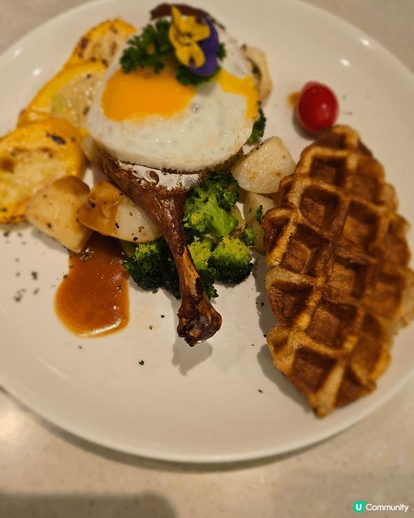 旺角山東街爆丼屋魚生新鮮好味，價格唔貴，搬左新舖多咗好多食物...