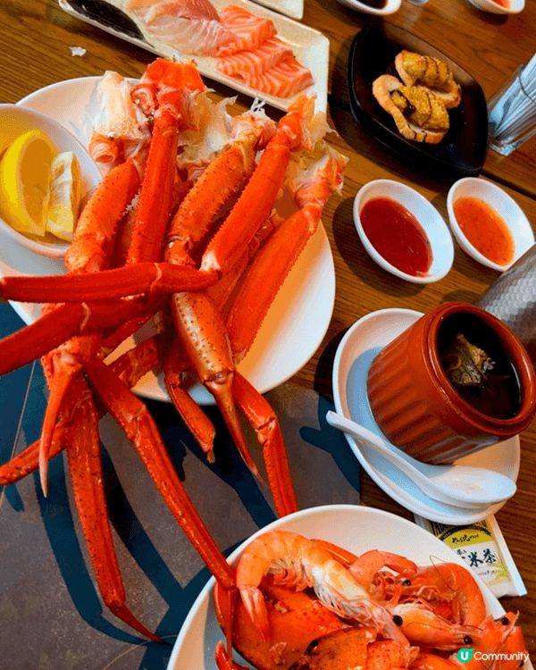 最喜愛和一家人去不同地方試食美食，去旅行亦去當地出名特色/推...