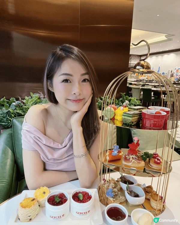 前幾日同朋友輕輕鬆鬆嘆咗個好正嘅貴婦下午茶，就係六國酒店西餐...