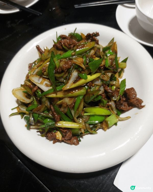 老掌櫃東北菜館，鄰近奧運站，交通方便，員工服務有禮，上菜速度...