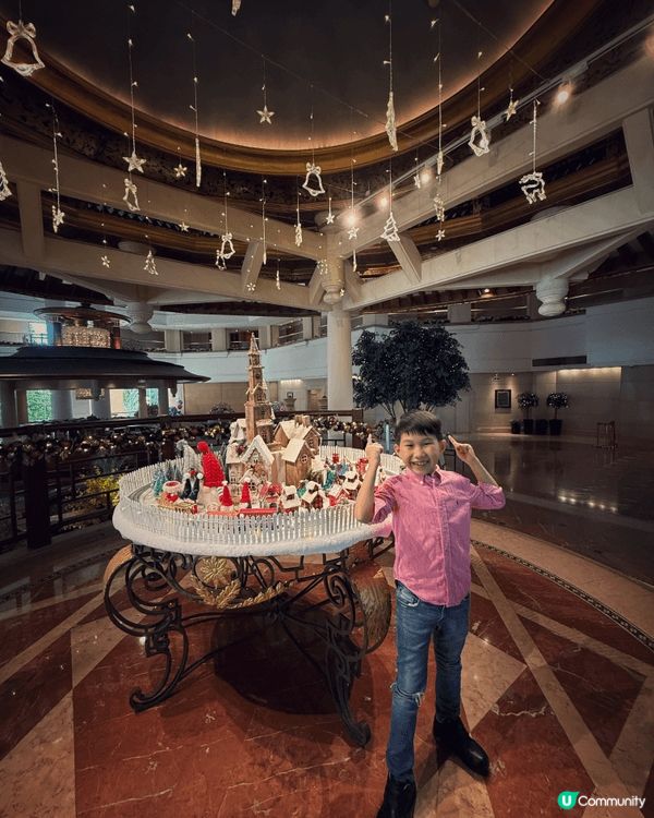 假日很喜歡到屯門黃金海岸酒店食自助餐，因為環境十分寫意舒適，...