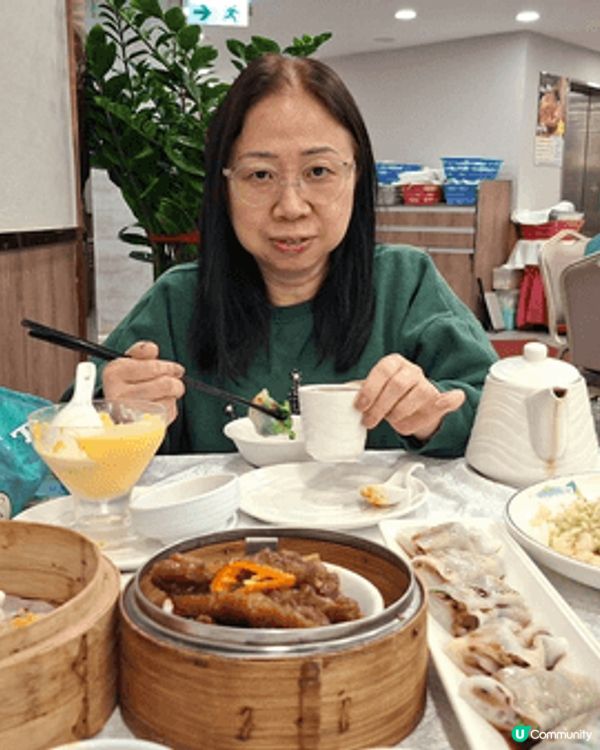 大埔運頭塘邨富園酒樓，開業接近一年。由於附近酒樓比較少，這酒...