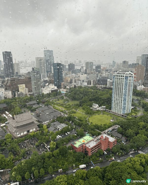 京都駅上蓋商場食抹茶甜品，可以坐低慢慢享受車站嘅外景，嘆雪糕...