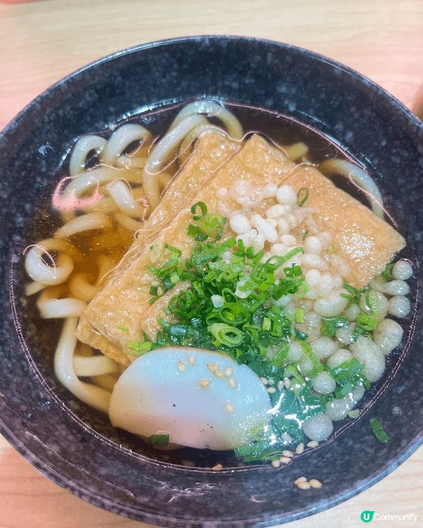 我喜歡吃壽司和烏冬，因為我習慣少吃多餐，能品嘗不同的食物