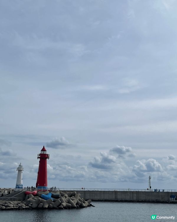 韓國釜山既特色美食吸引不少遊客每年到訪，乘坐膠囊列車打卡拍照...