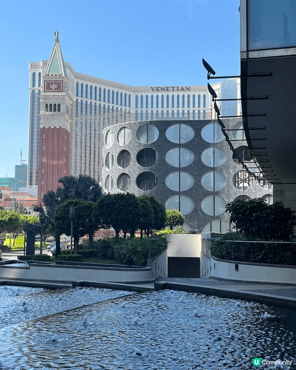 澳门是一个独特的旅游胜地，这里有著名的埃菲尔铁塔、伦敦人和威...