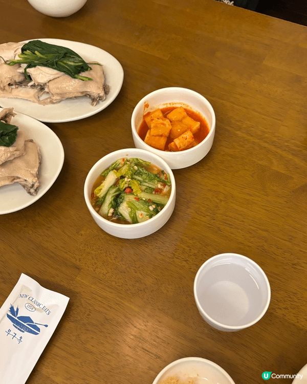 韓國人氣超濃參雞湯 雖然要提早排隊 但食一啖會令你覺得值返曬...