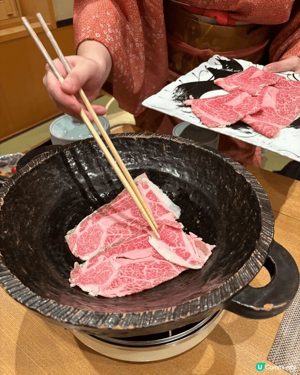 圖一呢間位於京都既牛懐石稲吉壽喜燒，環境好舒適，有包廂，每個...