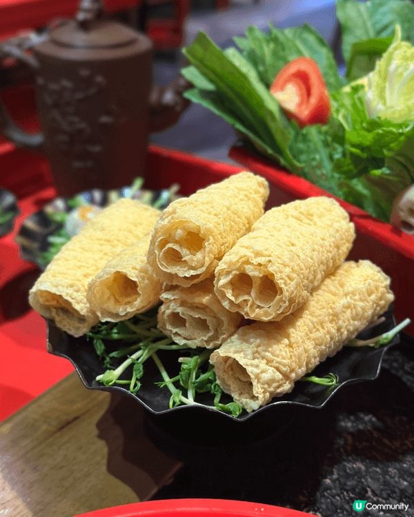 天氣轉涼又係時候打邊爐啦，去左太和既大滾友，餐廳裝修行宮廷風...