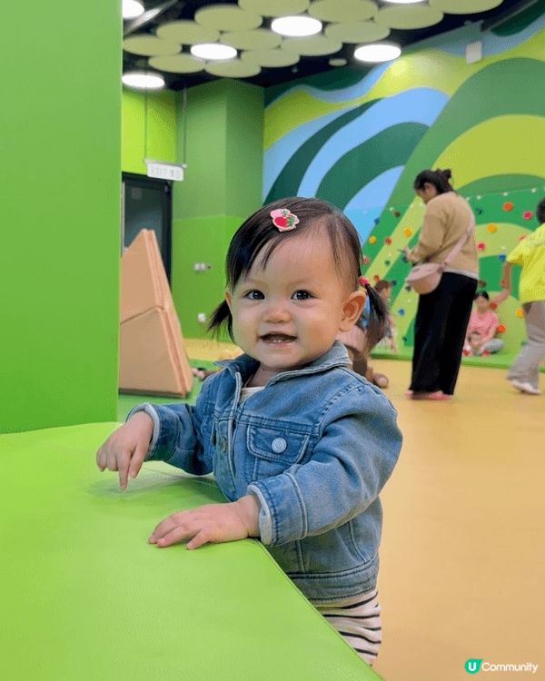 新開冇幾耐嘅馬仔坑體育館，入面嘅兒童遊樂場，暫時唔多人設施好...