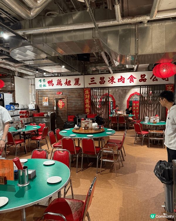 想推介本地大排檔”女人街食飯公司”, 有懷舊設計再配首梅艷芳...