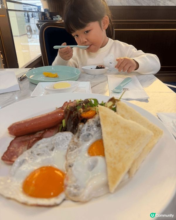 估唔到COVA 早餐咁高質！ 大推pancake, 唔係空氣...