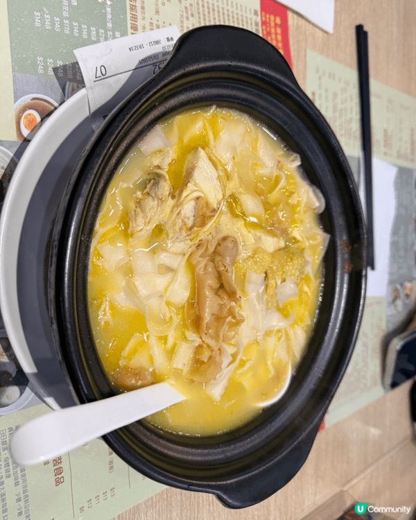 花膠雞湯翅煲，每星期總會去一兩之，湯味十足