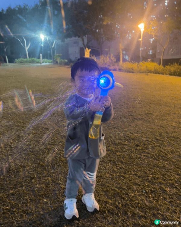 帶小朋友去更新咗嘅佐敦谷公園放電超正，大草地，遙控車，同埋新...